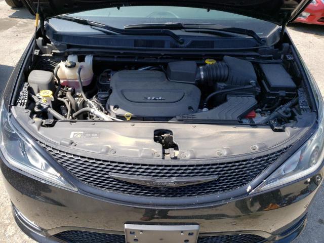 Photo 7 from auction – 2018 CHRYSLER PACIFICA L with VIN 2C4RC1GGXJR171711