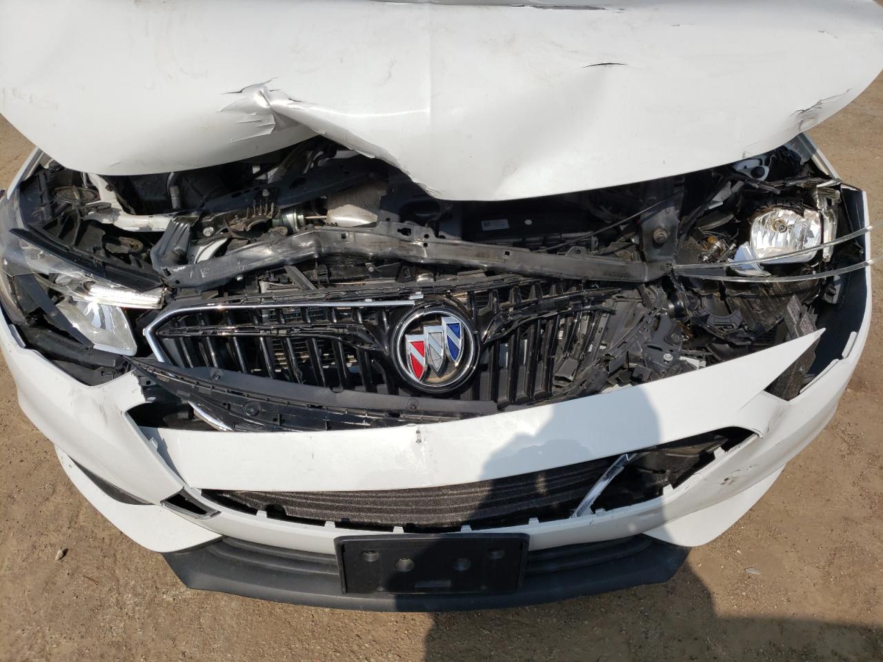 Photo 9 from auction – 2018 BUICK REGAL PREF with VIN W04GL6SX9J1121067