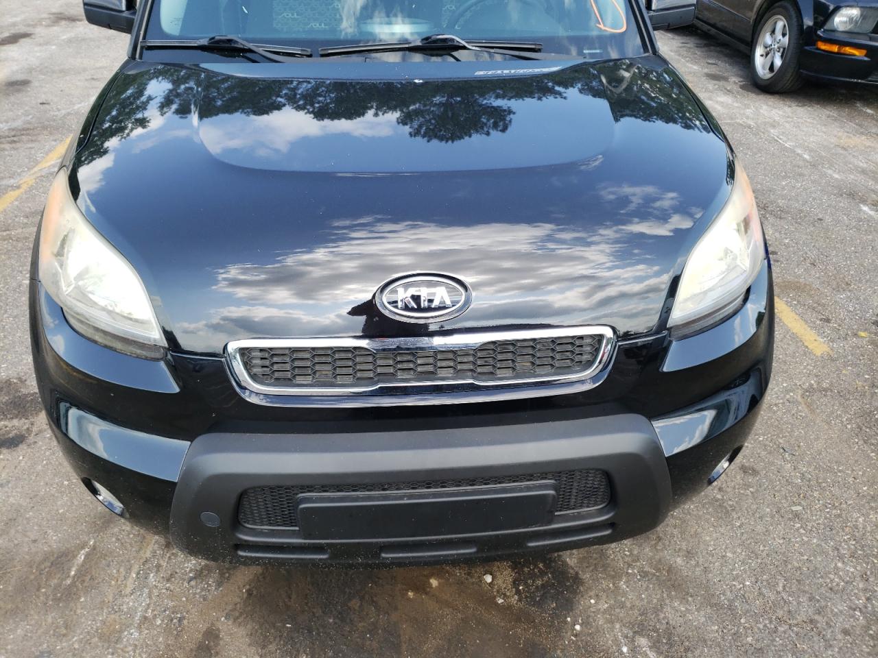 Photo 9 from auction – 2011 KIA SOUL + with VIN KNDJT2A27B7345544