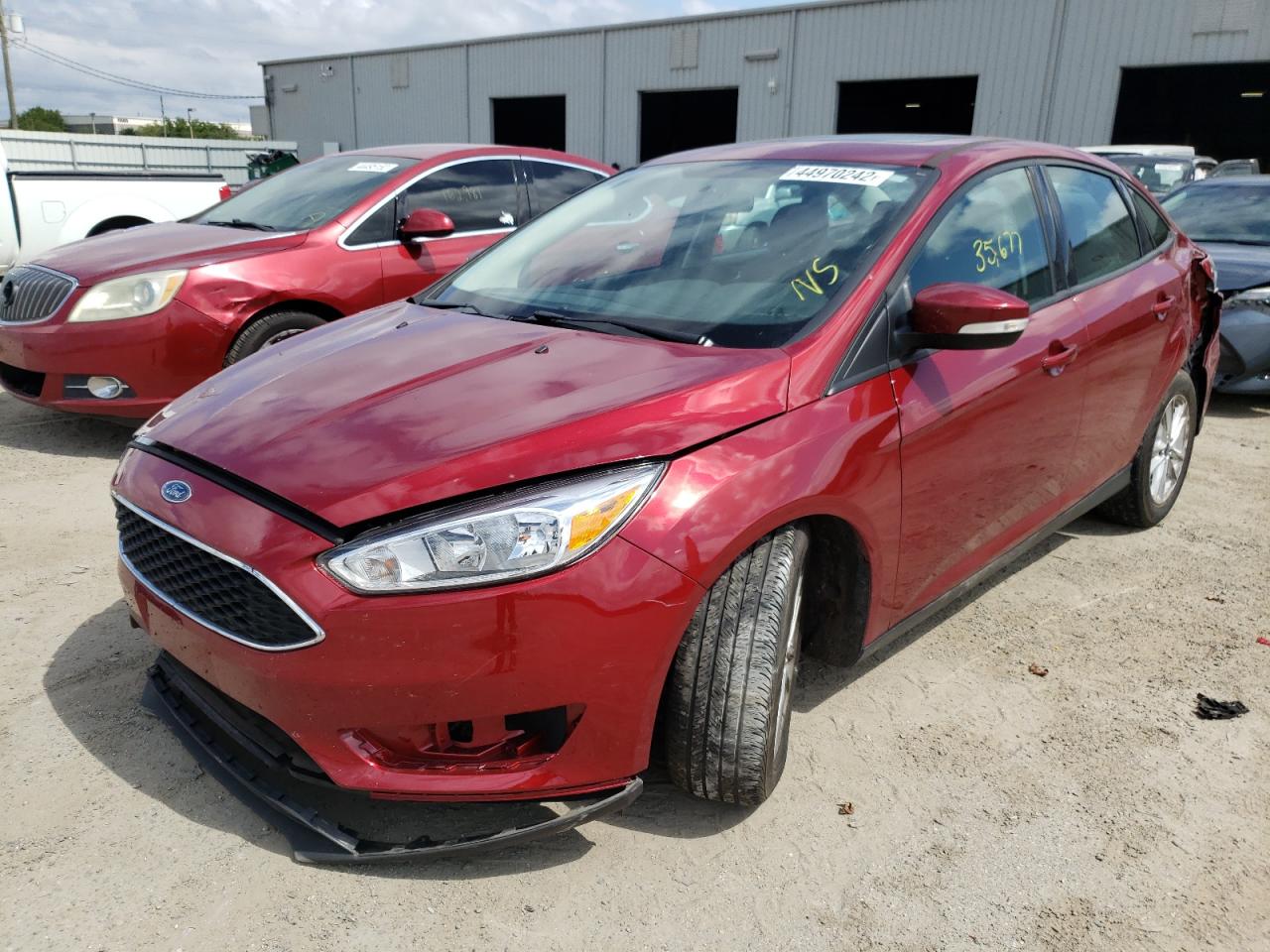 Photo 2 from auction – 2016 FORD FOCUS SE with VIN 1FADP3F27GL267092