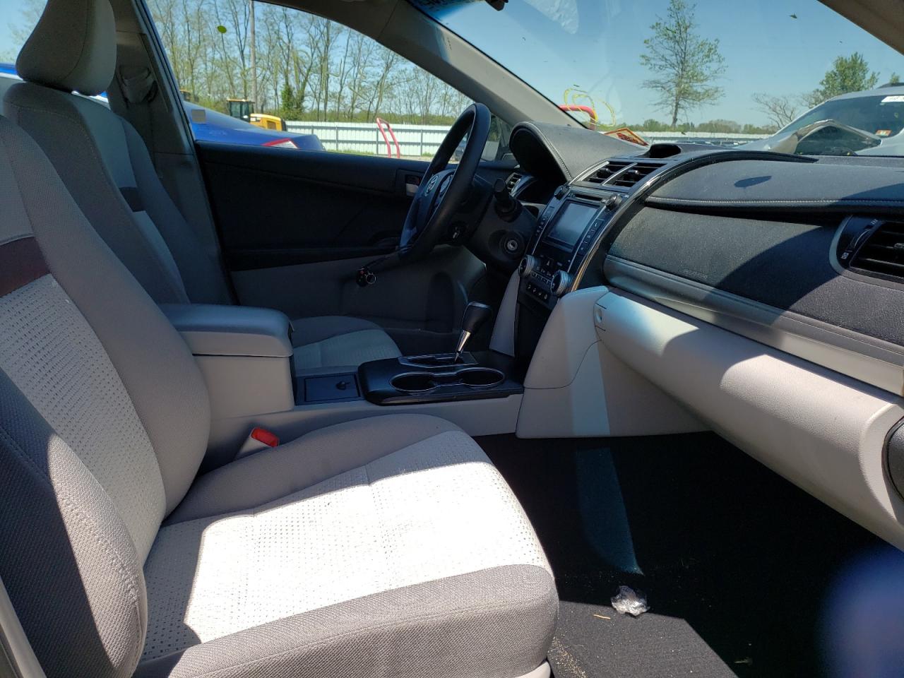 Photo 5 from auction – 2012 TOYOTA CAMRY BASE with VIN 4T4BF1FKXCR255131