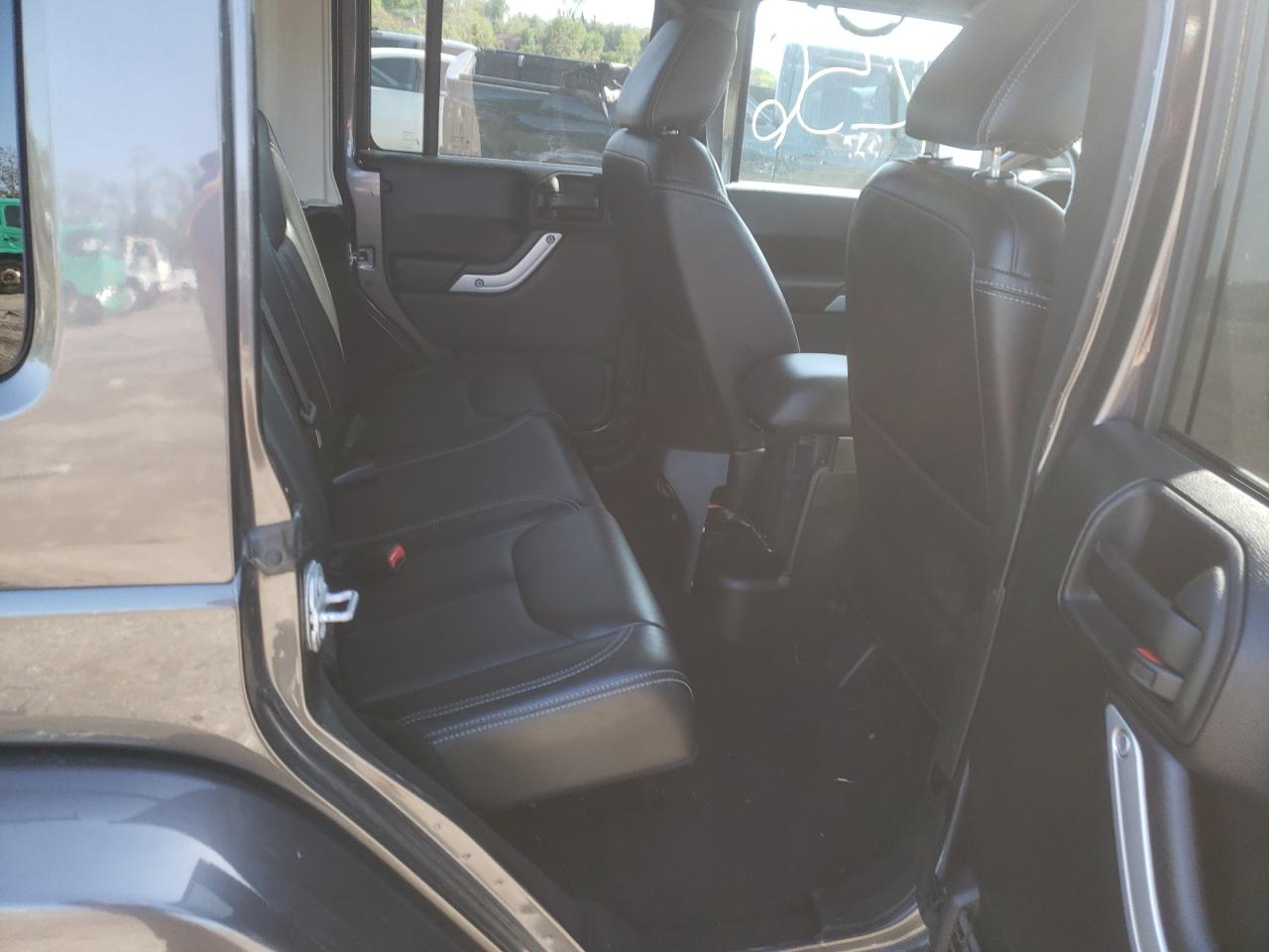 Photo 6 from auction – 2017 JEEP WRANGLER U with VIN 1C4BJWEG4HL600089