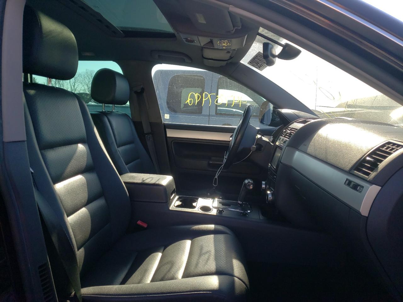 Photo 5 from auction – 2008 VOLKSWAGEN TOUAREG 2 with VIN WVGBE77L28D078282