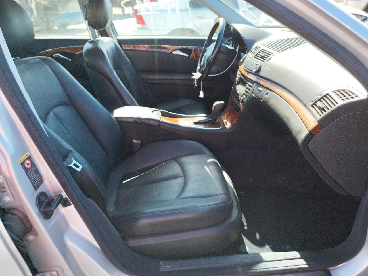 Photo 5 from auction – 2003 MERCEDES-BENZ E 320 with VIN WDBUF65J33A185243