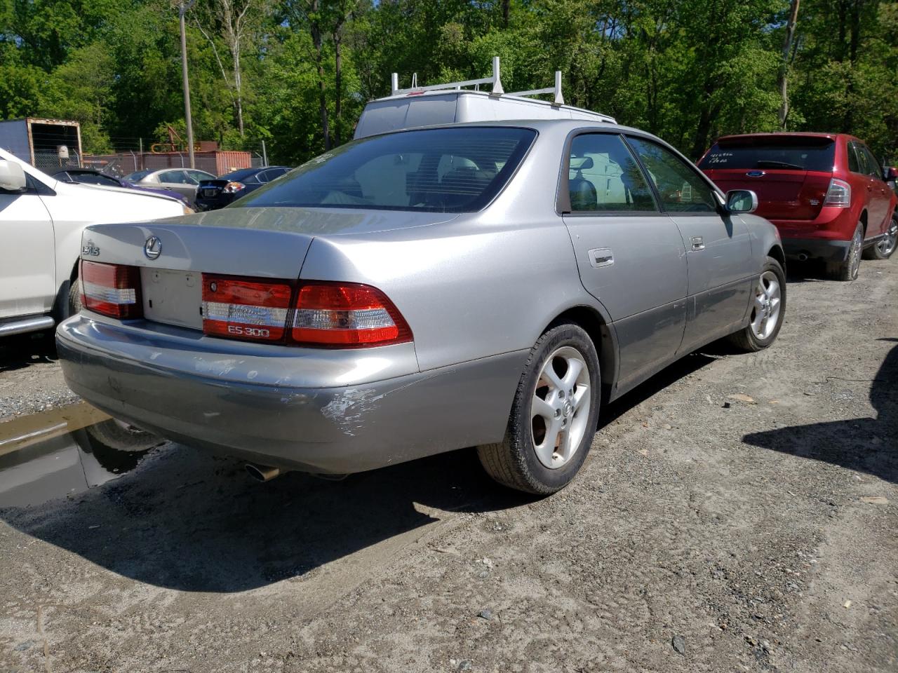 Photo 4 from auction – 2000 LEXUS ES 300 with VIN JT8BF28G5Y5086696