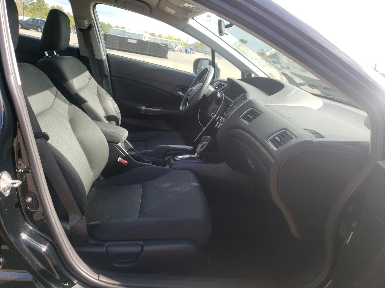 Photo 5 from auction – 2015 HONDA CIVIC SE with VIN 19XFB2F71FE222549