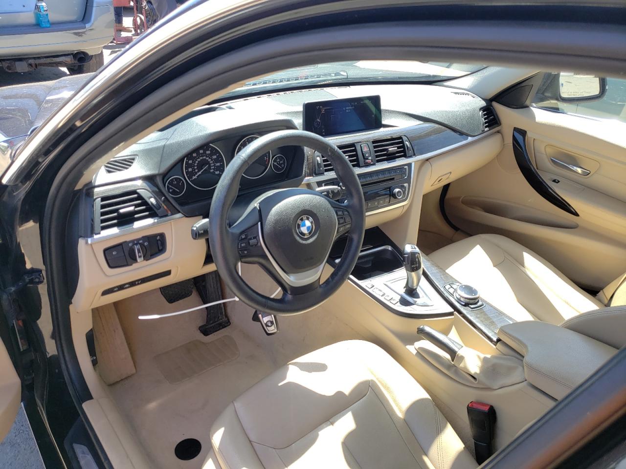 Photo 9 from auction – 2014 BMW 328 XI with VIN WBA3B3G53ENR84276
