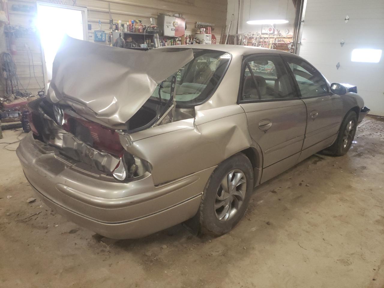 Photo 4 from auction – 2002 BUICK REGAL with VIN 2G4WB52K821148982