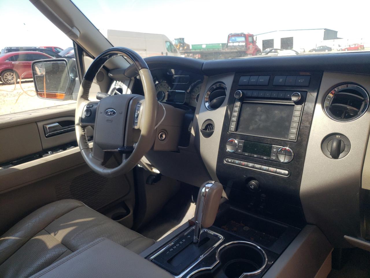 Photo 17 from auction – 2014 FORD EXPEDITION with VIN 1FMJU1K55EEF26329