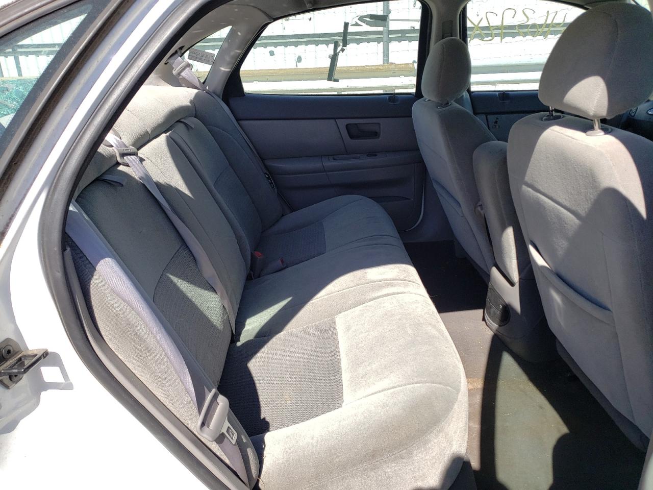 Photo 6 from auction – 2003 FORD TAURUS with VIN 1FAFP55U63A265847