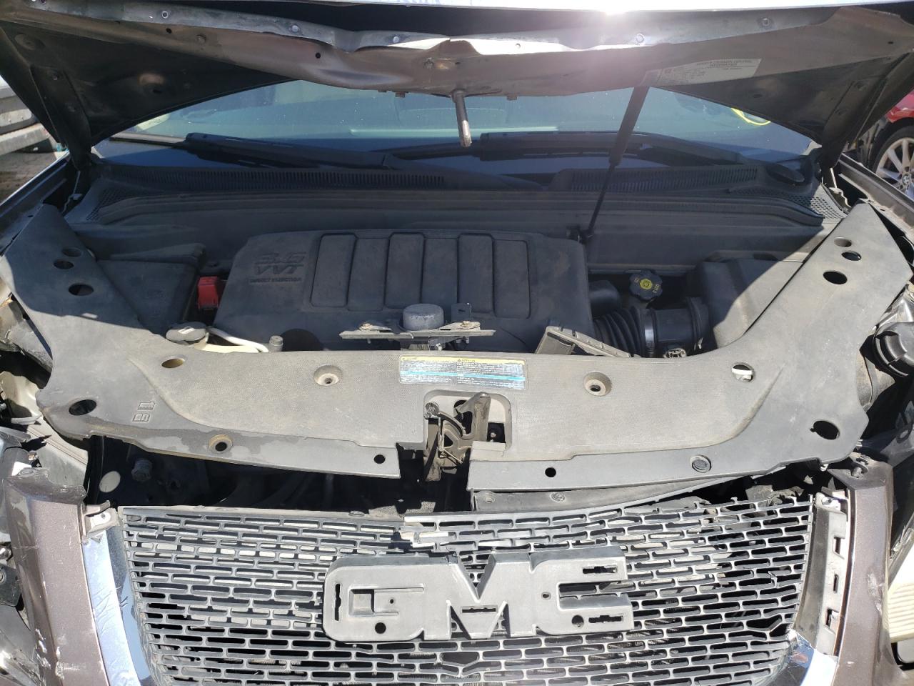 Photo 7 from auction – 2010 GMC ACADIA SLT with VIN 1GKLVMED3AJ167471
