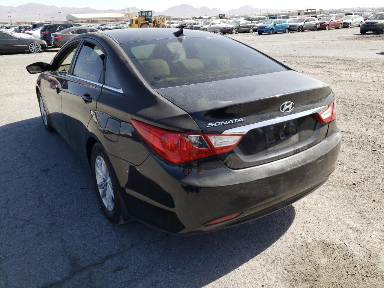 Photo 3 from auction – 2012 HYUNDAI SONATA GLS with VIN 5NPEB4AC0CH482072