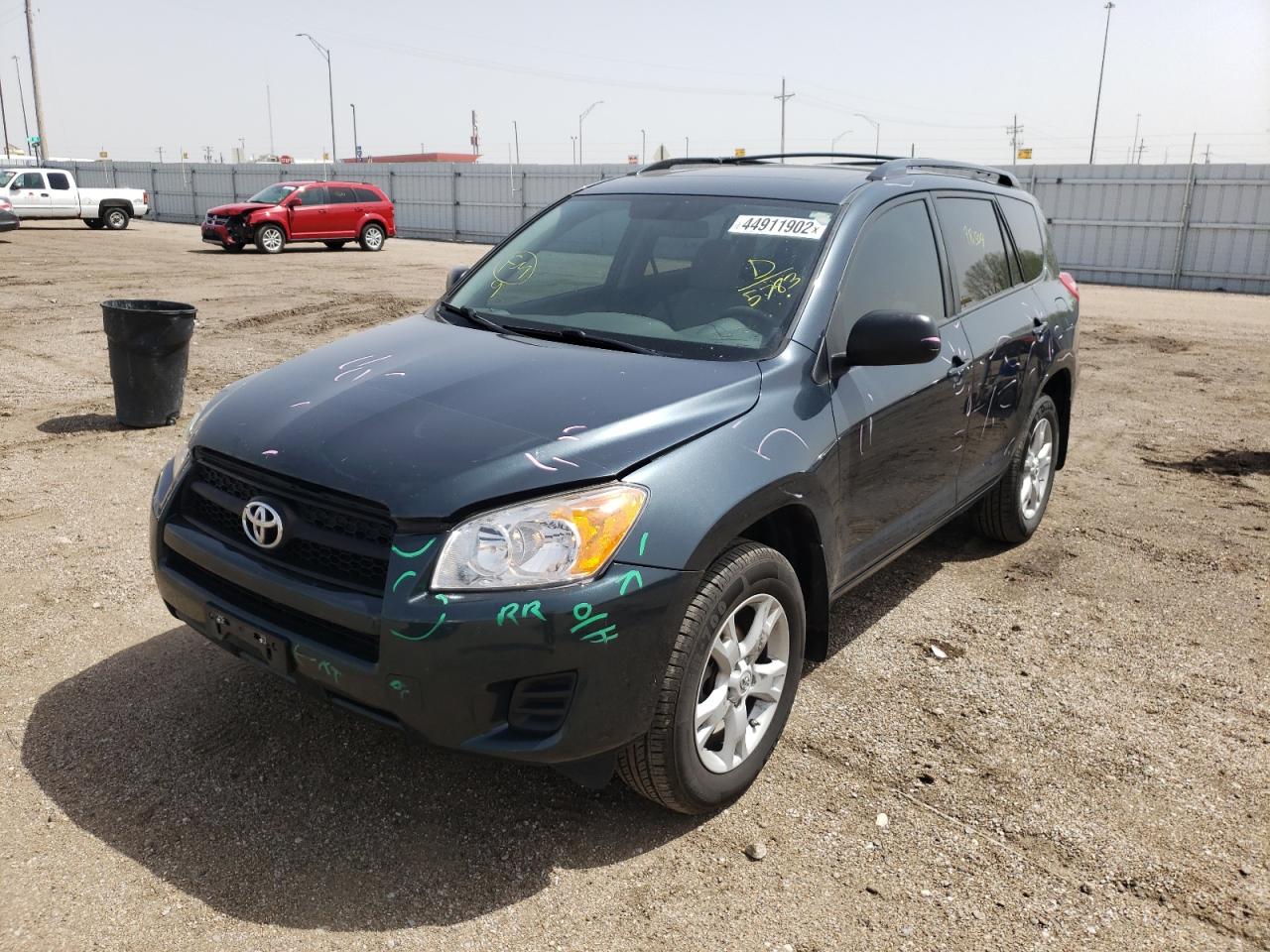 Photo 2 from auction – 2012 TOYOTA RAV4 with VIN 2T3BF4DV8CW235783