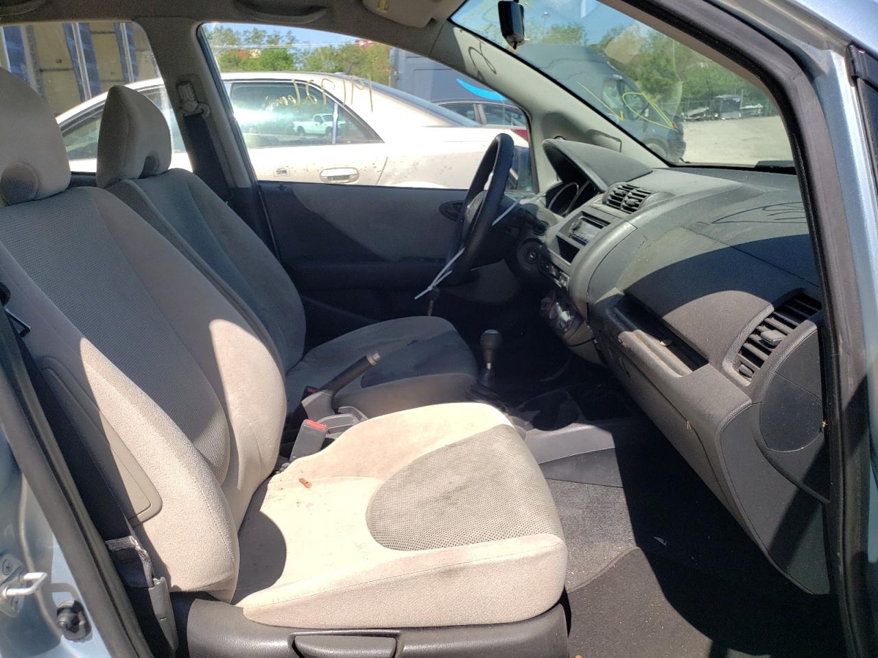 Photo 5 from auction – 2007 HONDA FIT with VIN JHMGD37477S004587