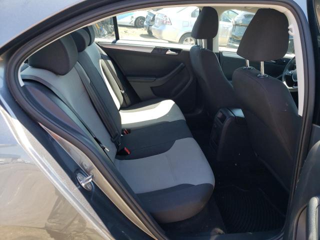 Photo 6 from auction – 2018 VOLKSWAGEN JETTA S with VIN 3VW2B7AJ7JM257042