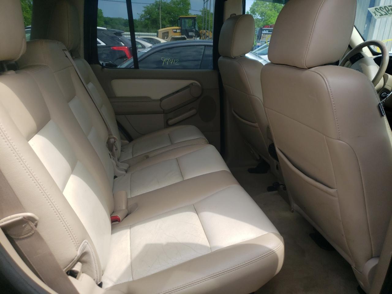 Photo 6 from auction – 2008 FORD EXPLORER X with VIN 1FMEU63E98UA77986
