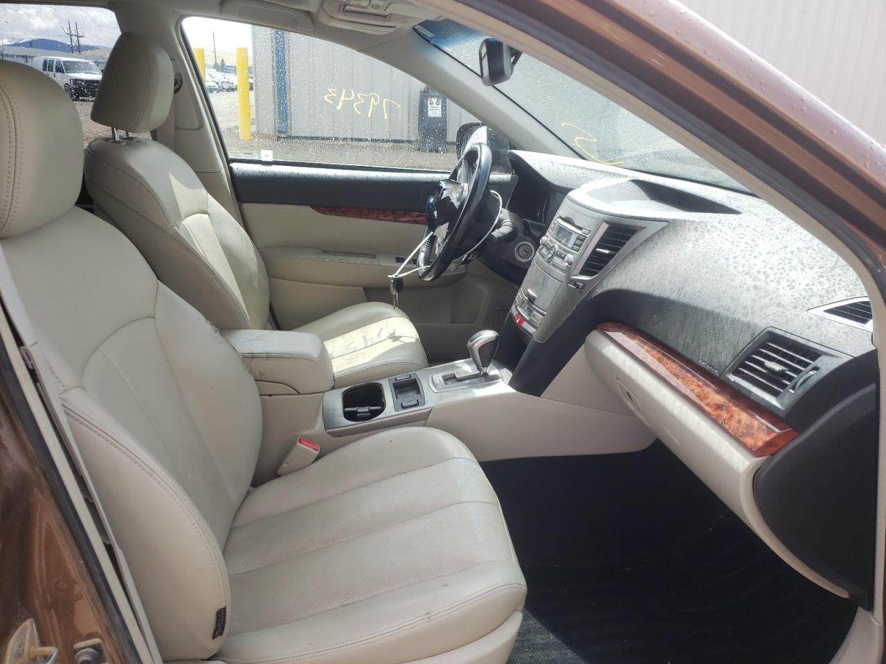 Photo 5 from auction – 2011 SUBARU OUTBACK with VIN 4S4BRDKC5B2396751