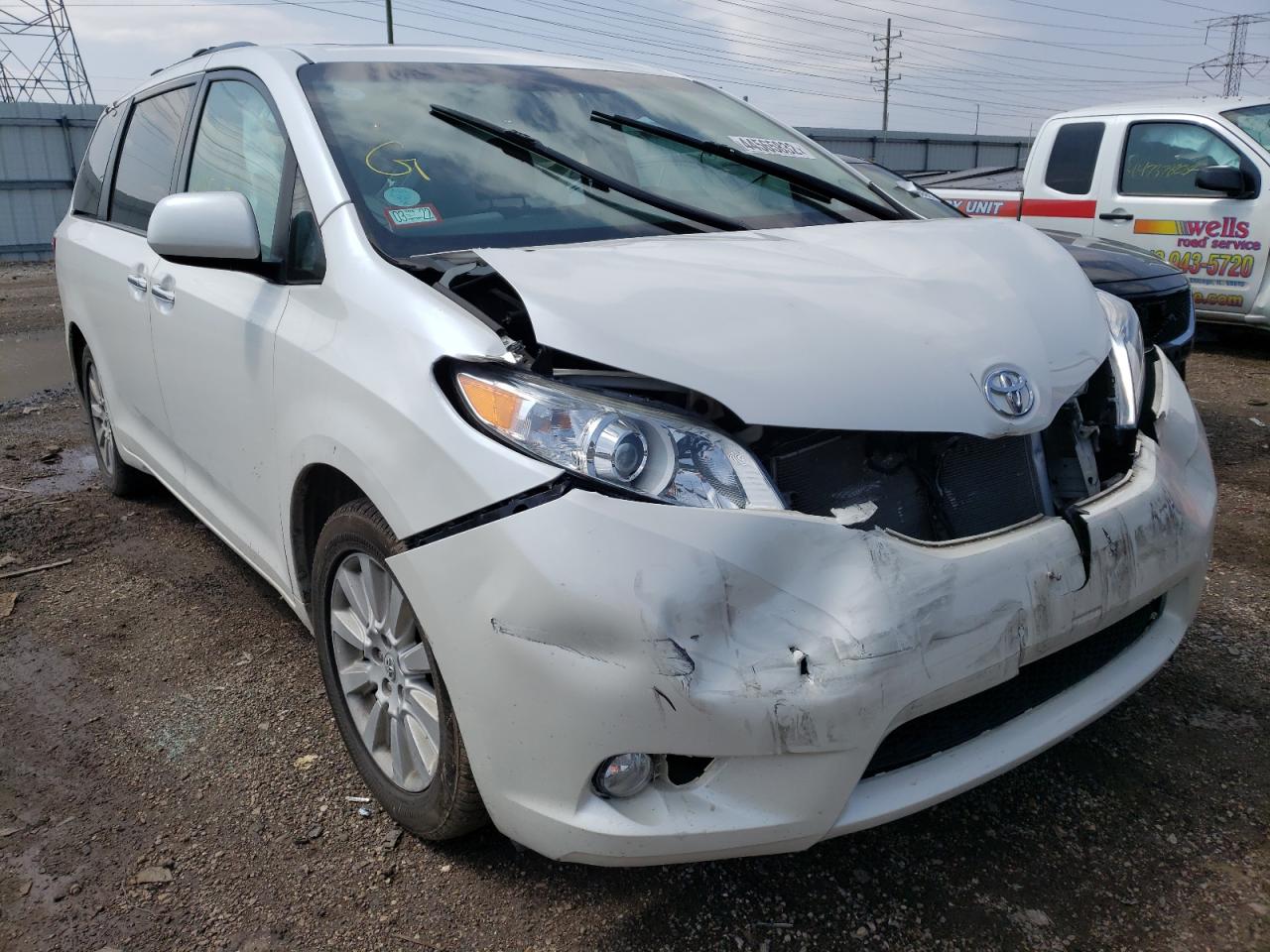 Photo 1 from auction – 2015 TOYOTA SIENNA XLE with VIN 5TDDK3DC6FS121784