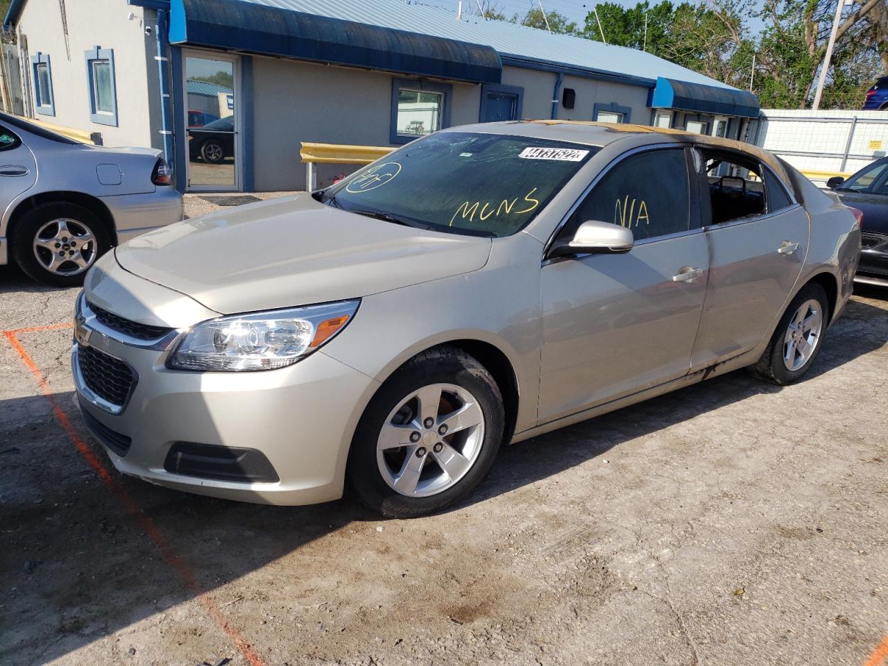 Photo 2 from auction – 2016 CHEVROLET MALIBU LIM with VIN 1G11C5SA3GF147380