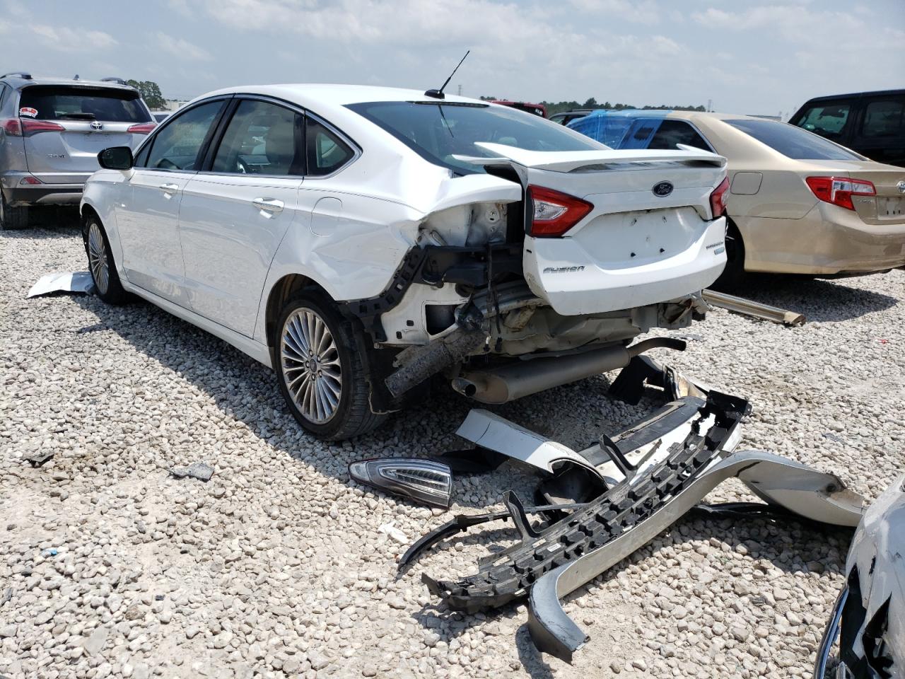 Photo 3 from auction – 2016 FORD FUSION TIT with VIN 3FA6P0K97GR251597