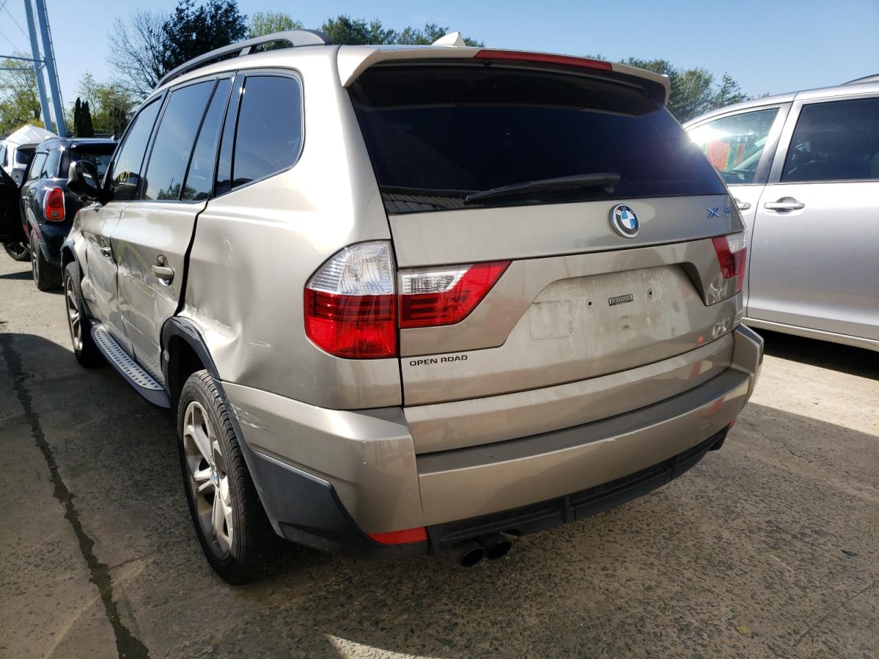 Photo 15 from auction – 2010 BMW X3 XDRIVE3 with VIN WBXPC9C44AWJ33578