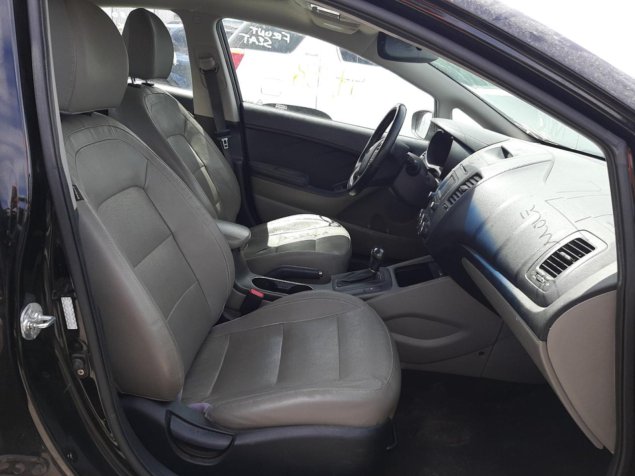 Photo 5 from auction – 2014 KIA FORTE EX with VIN KNAFZ4A8XE5060001