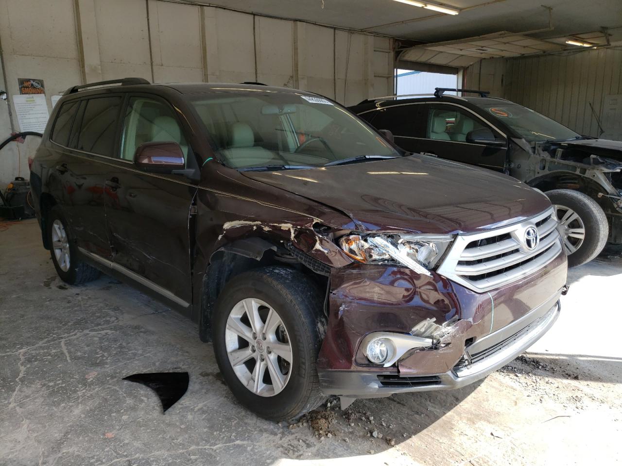 صورة رقم 1 من المزاد - 2013 TOYOTA HIGHLANDER مع VIN 5TDZK3EH2DS103571