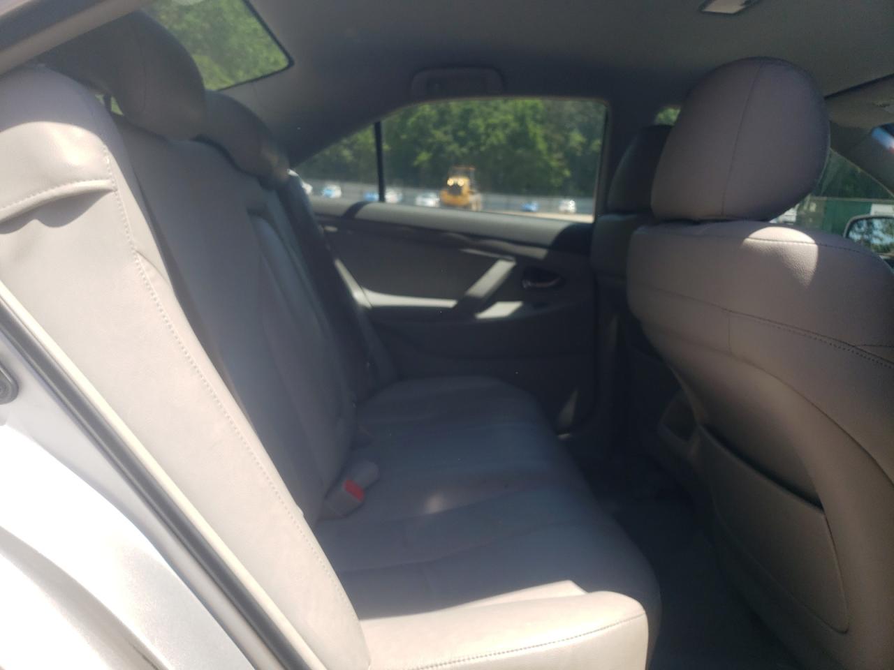 Photo 6 from auction – 2011 TOYOTA CAMRY BASE with VIN 4T1BF3EK8BU709527