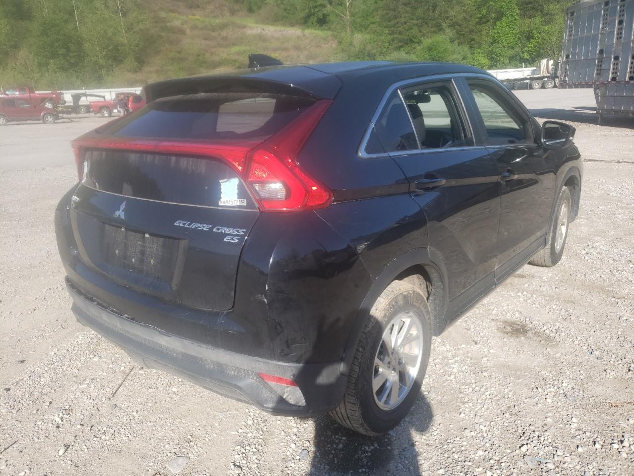 Photo 4 from auction – 2019 MITSUBISHI ECLIPSE CR with VIN JA4AT3AA4KZ038375