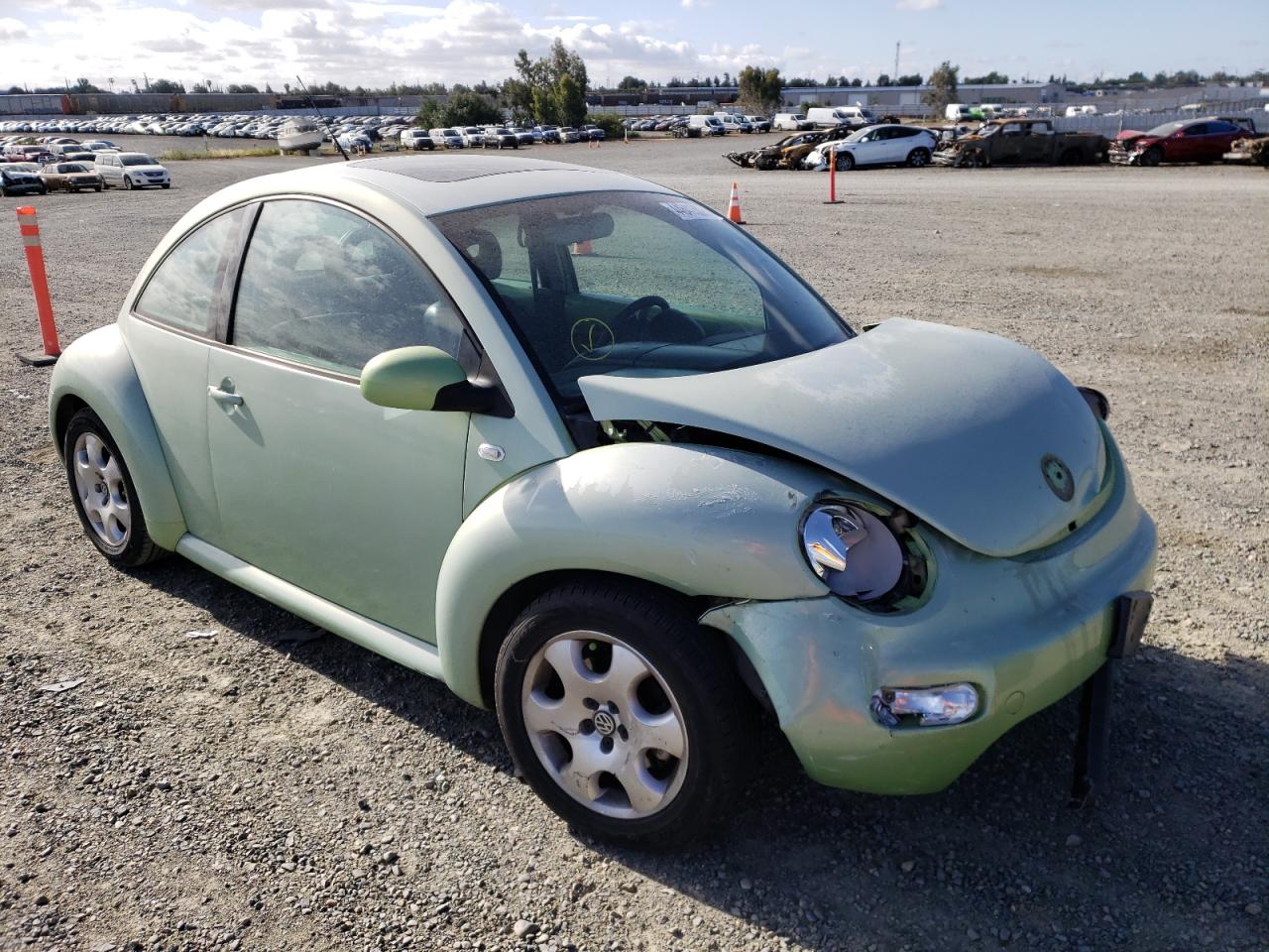 VOLKSWAGEN NEW BEETLE 2002 with VIN 3VWCK21C92M404374 - Photo from auction
