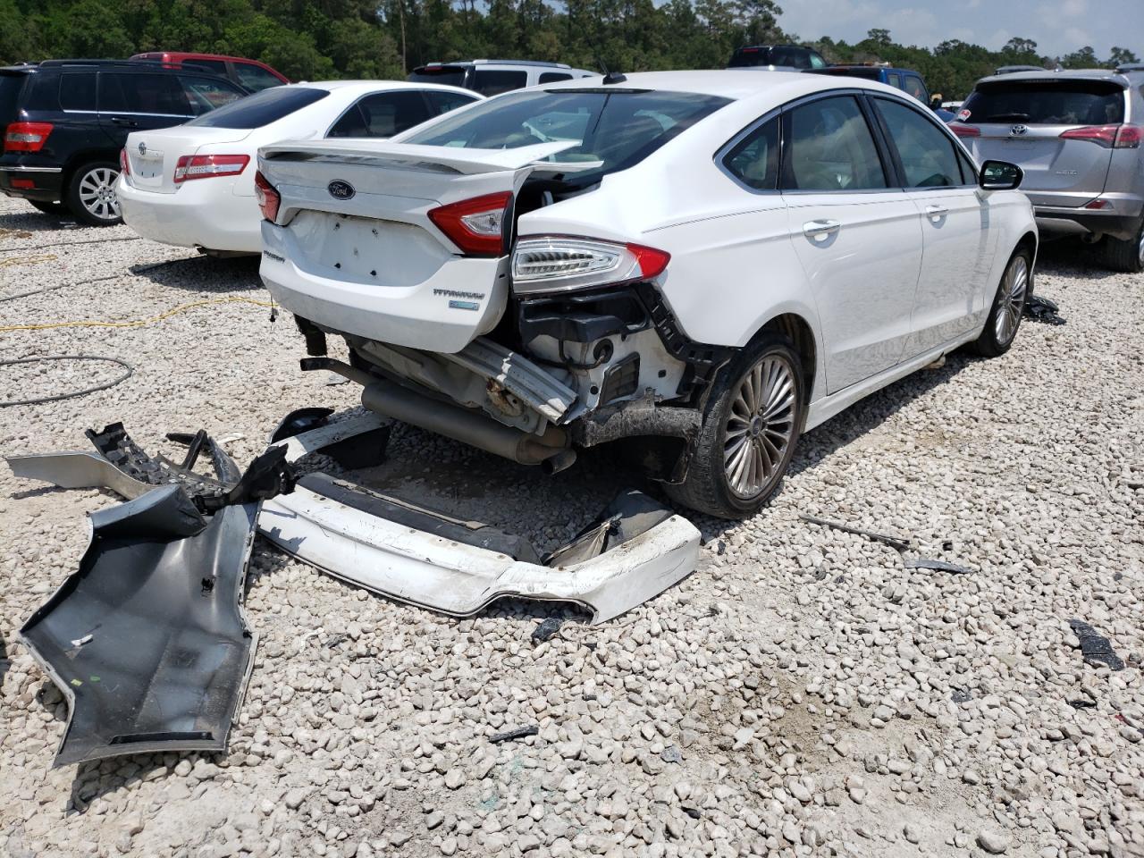 Photo 4 from auction – 2016 FORD FUSION TIT with VIN 3FA6P0K97GR251597