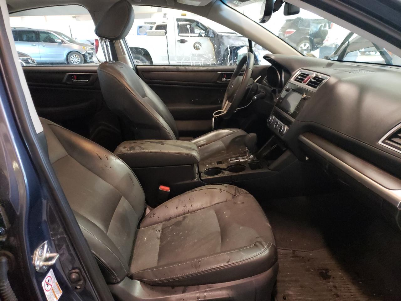 Photo 5 from auction – 2017 SUBARU LEGACY 2.5 with VIN 4S3BNAN69H3031626