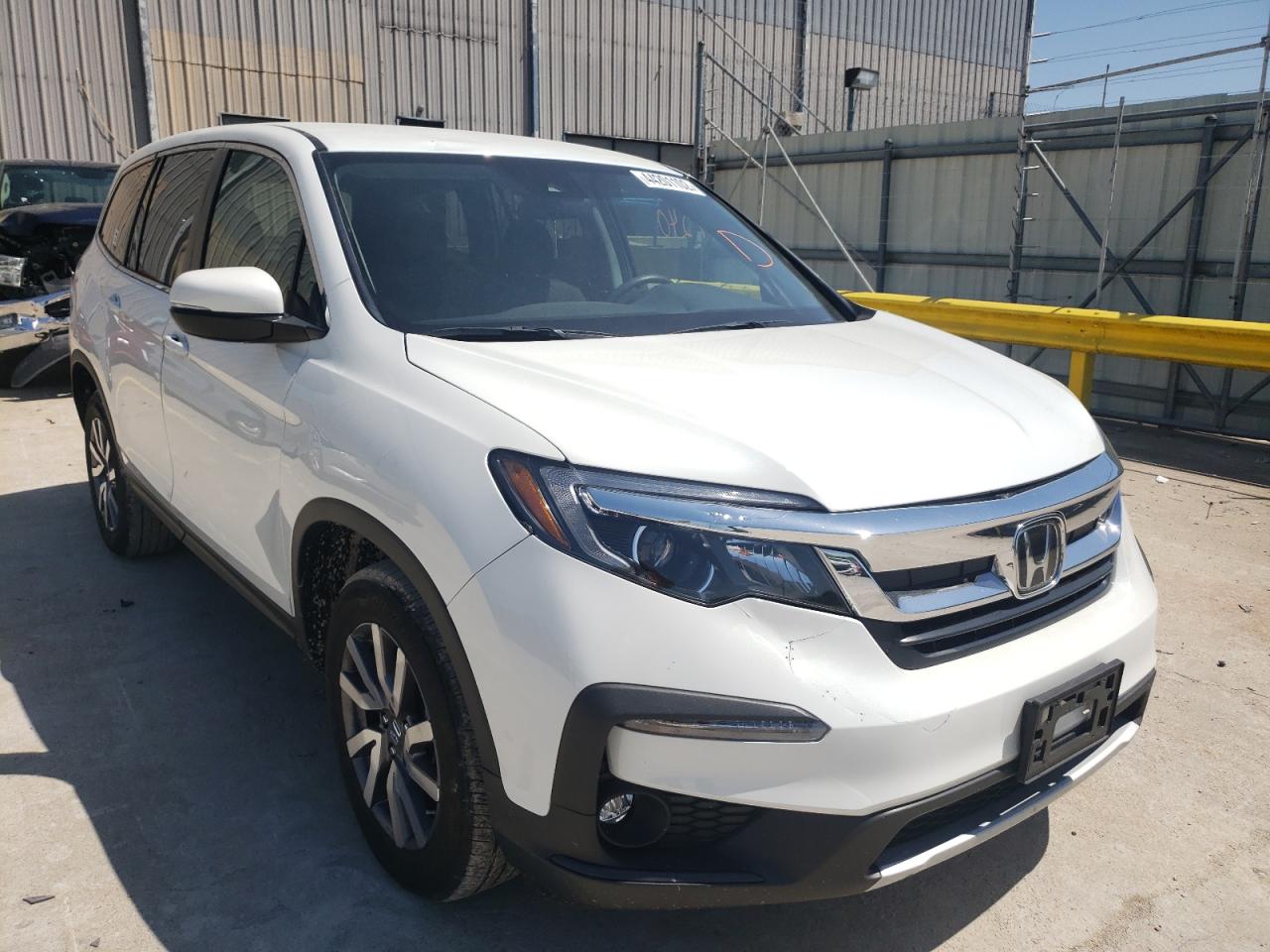 Photo 1 from auction – 2021 HONDA PILOT EX with VIN 5FNYF6H34MB062771
