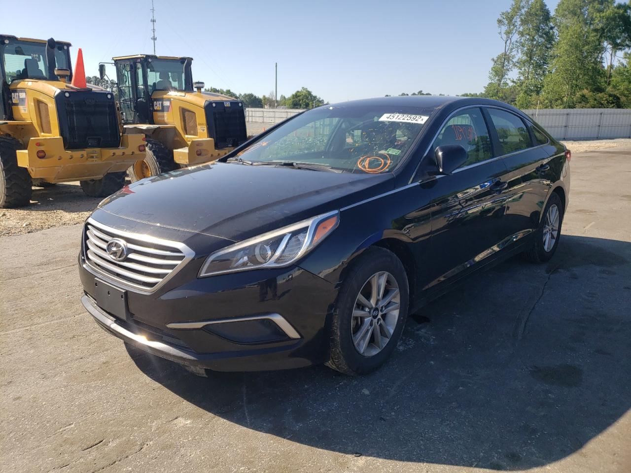 Photo 2 from auction – 2017 HYUNDAI SONATA SE with VIN 5NPE24AF5HH516296