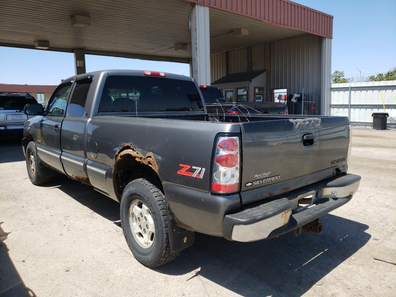 Photo 3 from auction – 1999 CHEVROLET SILVERADO with VIN 2GCEK19T7X1209771