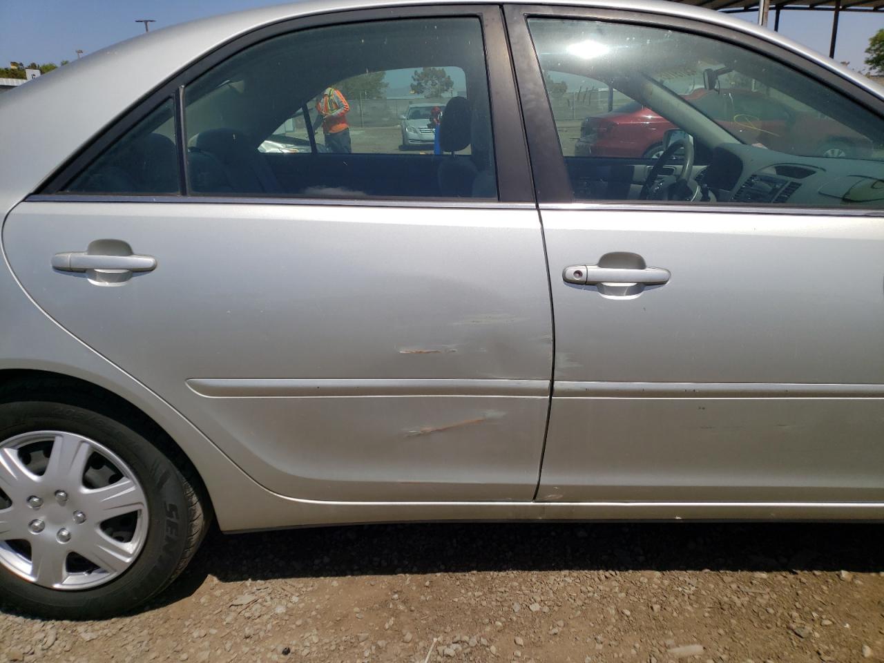 Photo 9 from auction – 2003 TOYOTA CAMRY LE with VIN JTDBE32K930228061