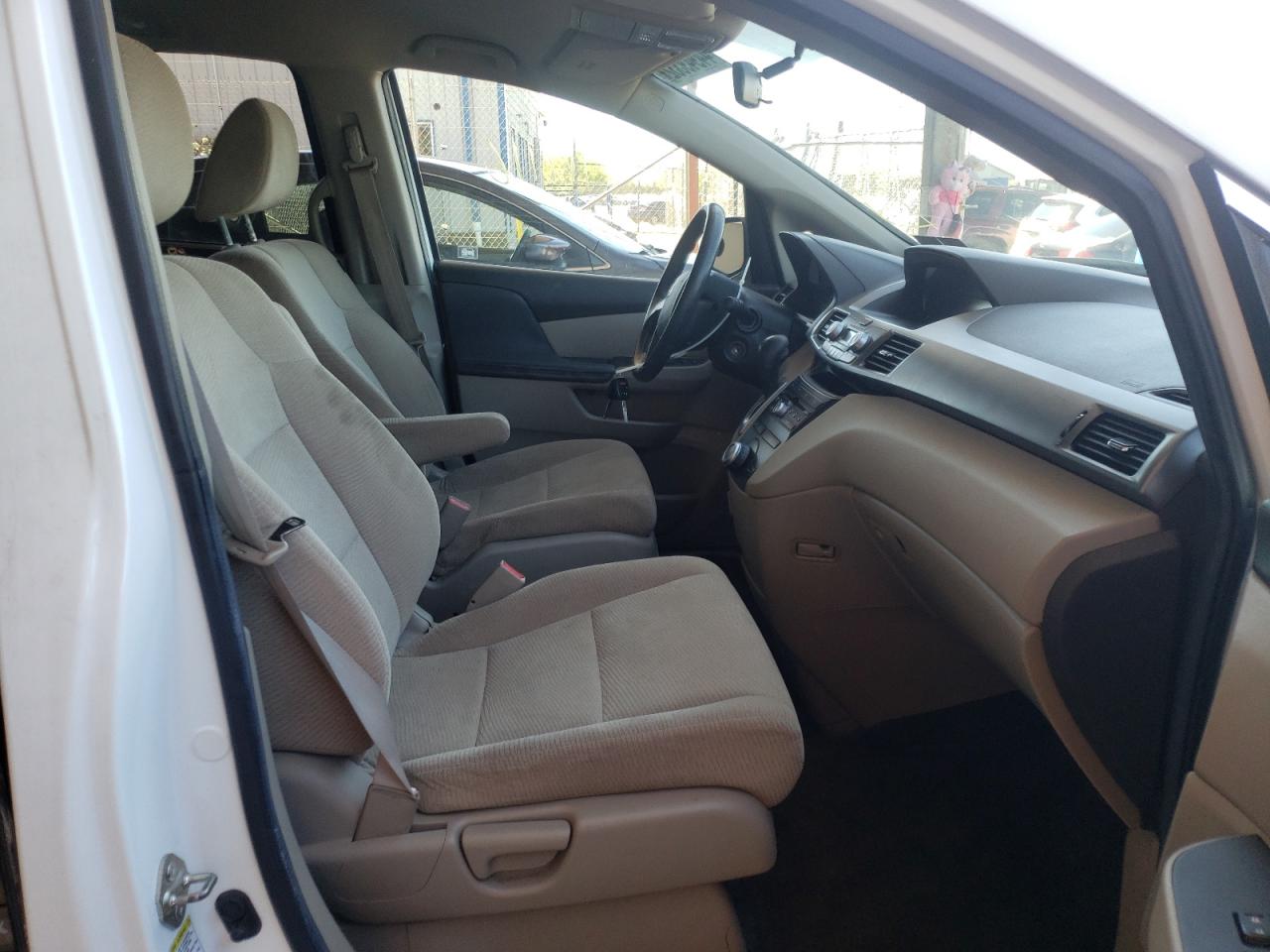 Photo 5 from auction – 2012 HONDA ODYSSEY LX with VIN 5FNRL5H22CB011850