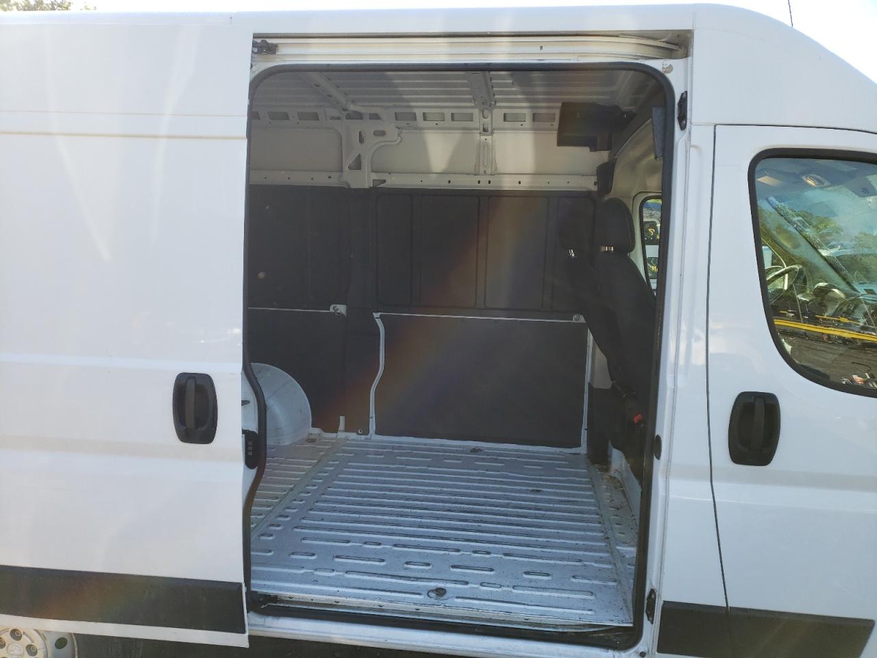 Photo 6 from auction – 2019 RAM PROMASTER with VIN 3C6TRVBG1KE547807