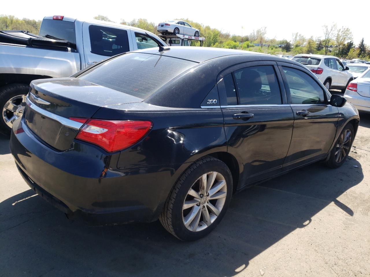 Photo 4 from auction – 2013 CHRYSLER 200 TOURIN with VIN 1C3CCBBB8DN500628