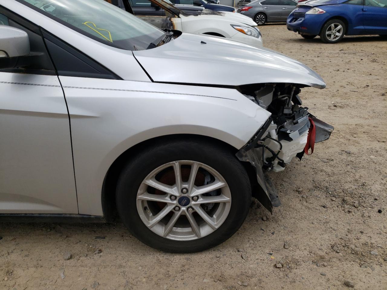 Photo 9 from auction – 2017 FORD FOCUS SE with VIN 1FADP3K29HL274892