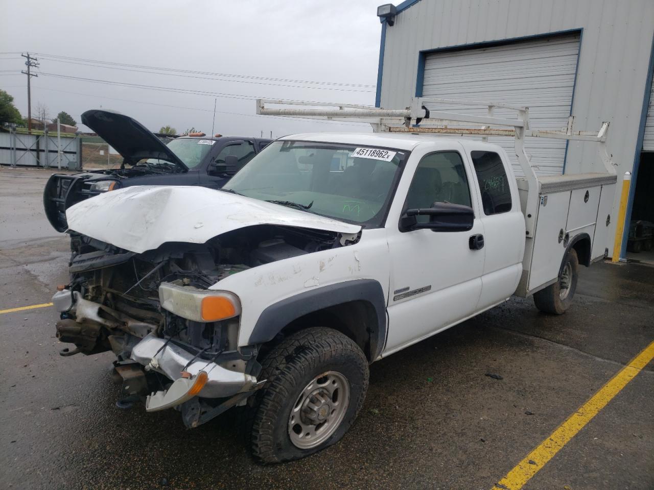 Photo 2 from auction – 2007 GMC SIERRA C25 with VIN 1GDHC29D77E108491
