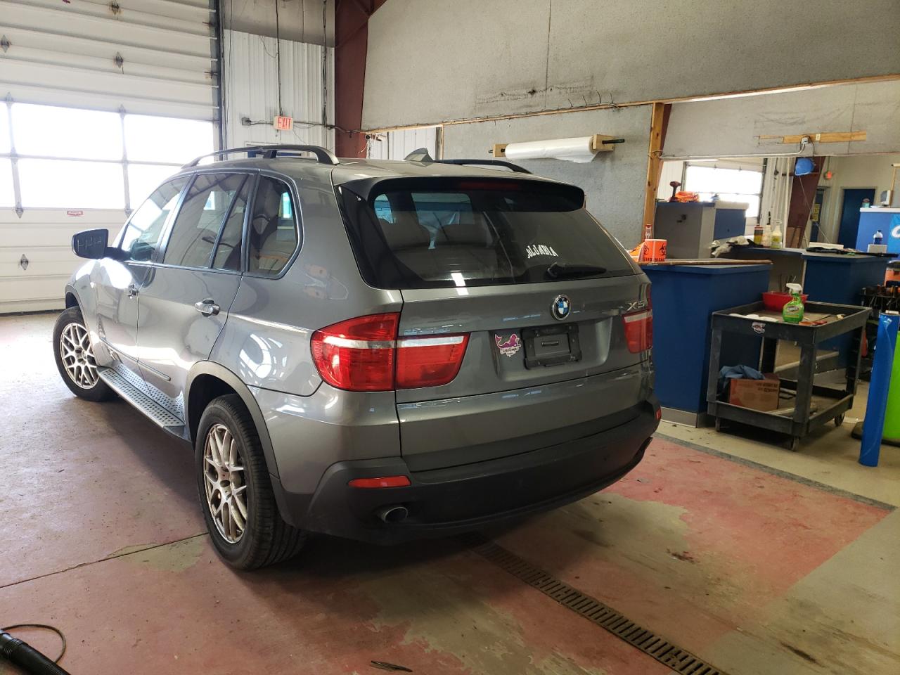 Photo 3 from auction – 2010 BMW X5 XDRIVE3 with VIN 5UXFF0C56ALT84297