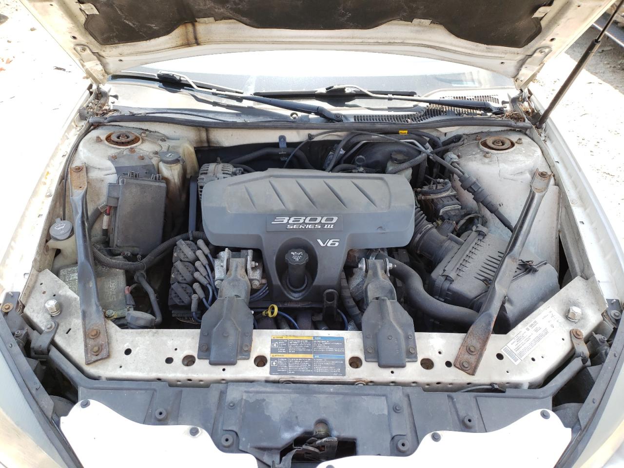 Photo 7 from auction – 2005 PONTIAC GRAND PRIX with VIN 2G2WP522251190000