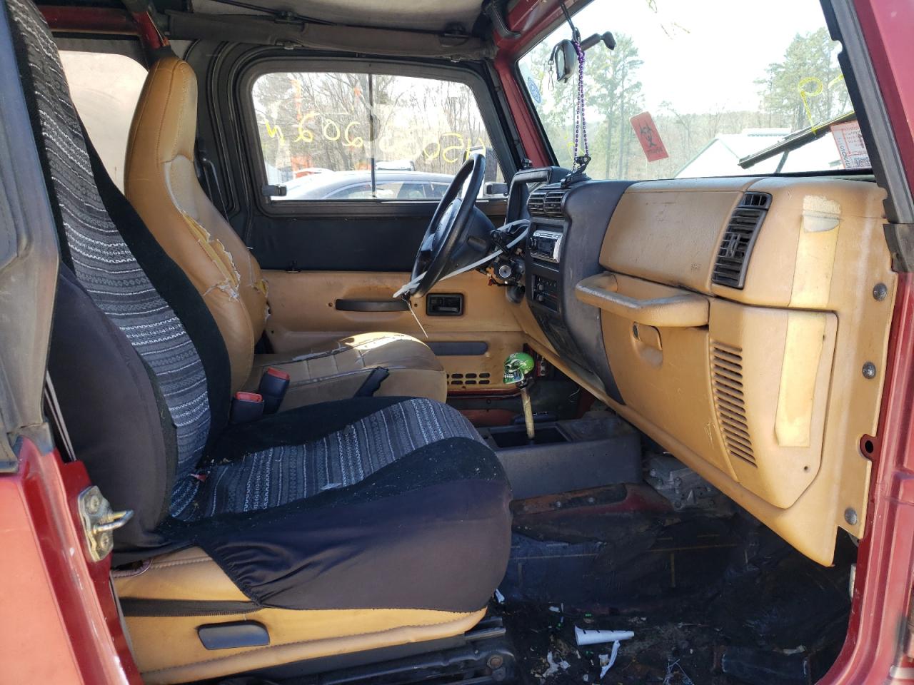 Photo 5 from auction – 1998 JEEP WRANGLER / with VIN 1J4FY29P7WP707010