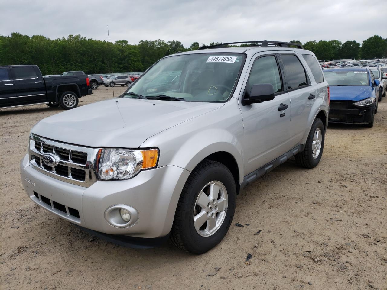 Photo 2 from auction – 2011 FORD ESCAPE XLT with VIN 1FMCU0DG7BKC70368