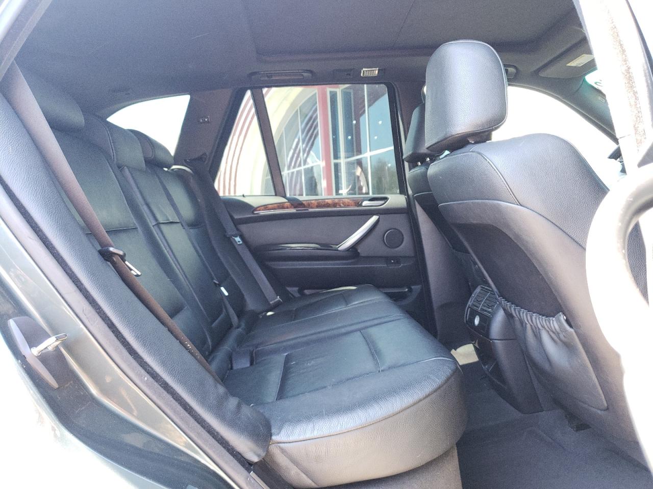 Photo 6 from auction – 2006 BMW X5 3.0I with VIN 5UXFA13576LY46054