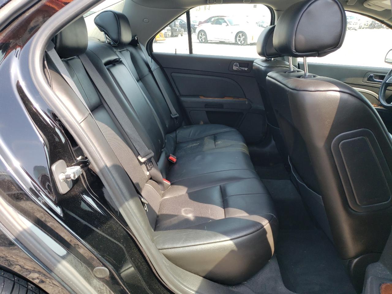 Photo 6 from auction – 2008 CADILLAC STS with VIN 1G6DA67V480185087