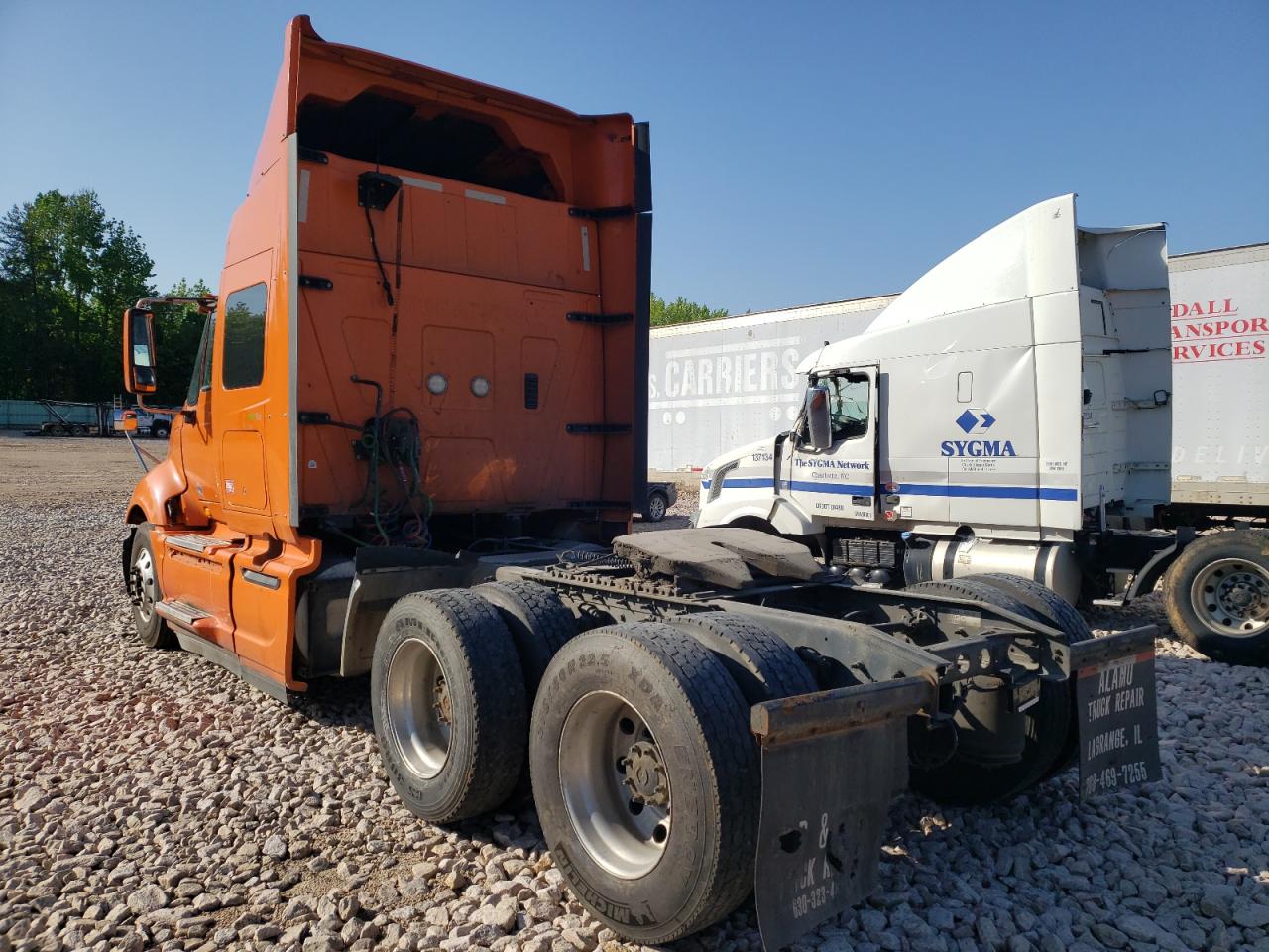 Photo 3 from auction – 2014 INTERNATIONAL PROSTAR with VIN 3HSDJAPR5EN021781