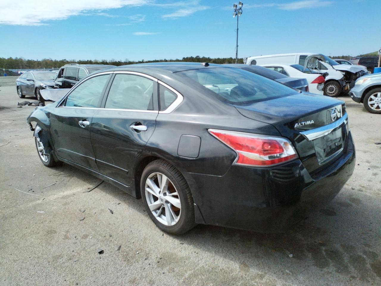 Photo 3 from auction – 2015 NISSAN ALTIMA 2.5 with VIN 1N4AL3AP8FC215681