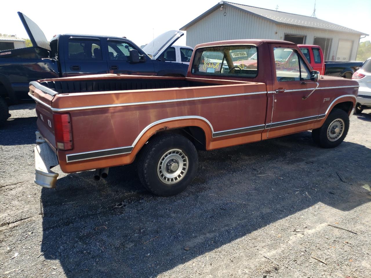 Photo 4 from auction – 1984 FORD F-150 with VIN 1FTEF15F3ENA35665